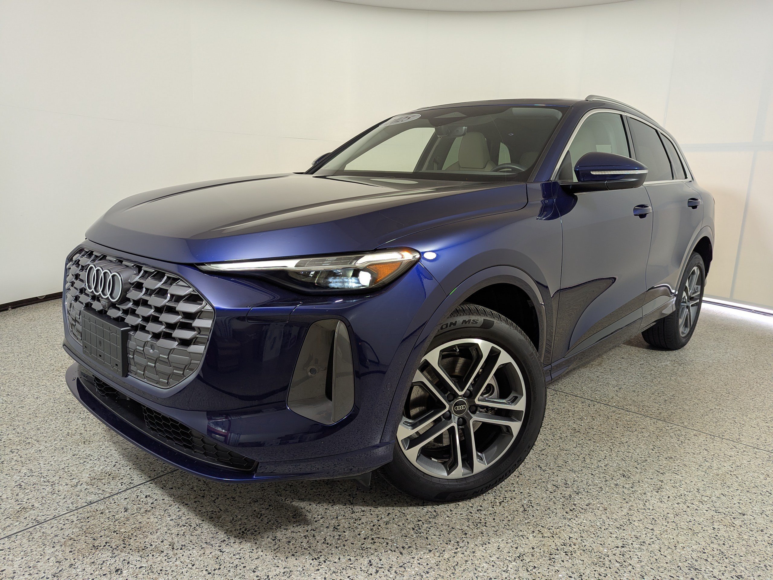 Certified 2025 Audi Q5 Premium Plus w/ Premium Plus AWD/4WD image 25