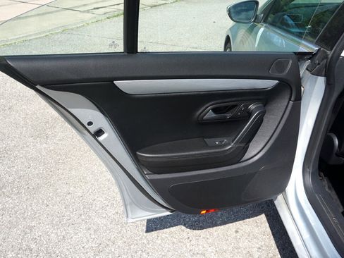 Used 2013 Volkswagen CC Sport Plus image 24