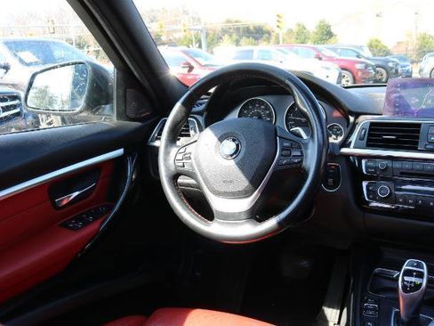 Used 2018 BMW 330i 330i Sedan w/ Premium Package image 21