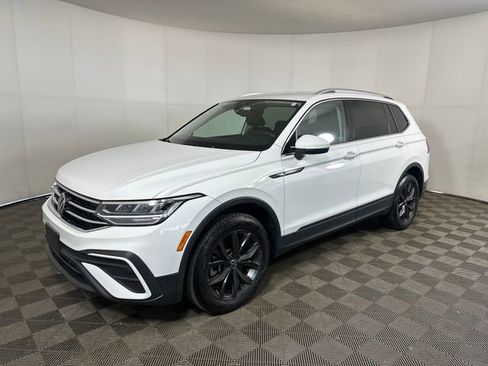 Used 2022 Volkswagen Tiguan SE FWD image 7