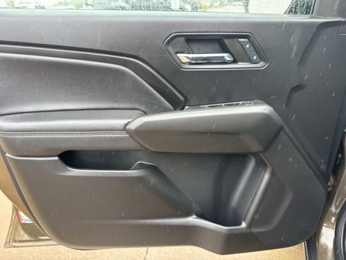 Used 2024 Chevrolet Colorado LT w/ LT Convenience Package RWD image 18
