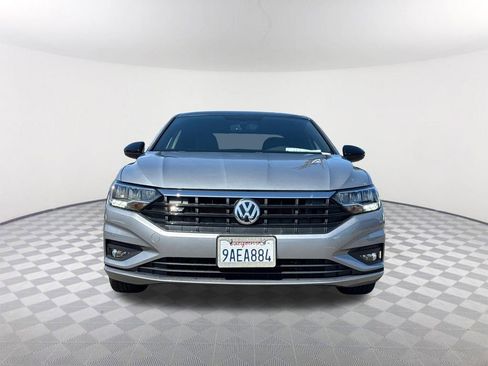 Used 2021 Volkswagen Jetta FWD image 2