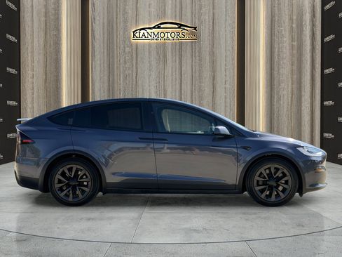 Used 2022 Tesla Model X Plaid AWD/4WD image 10