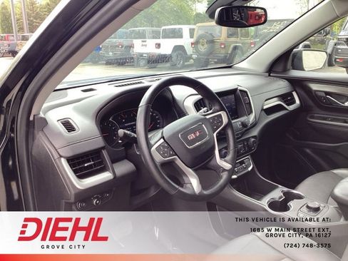 Used 2024 GMC Terrain SLT AWD/4WD image 19