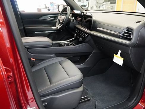 New 2025 Chevrolet Traverse LT w/ Driver Confidence Package image 20