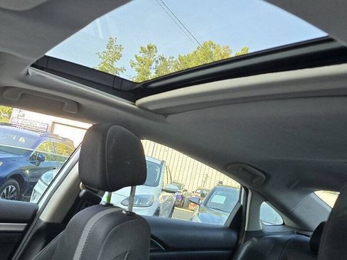 Used 2017 Honda Civic EX image 18