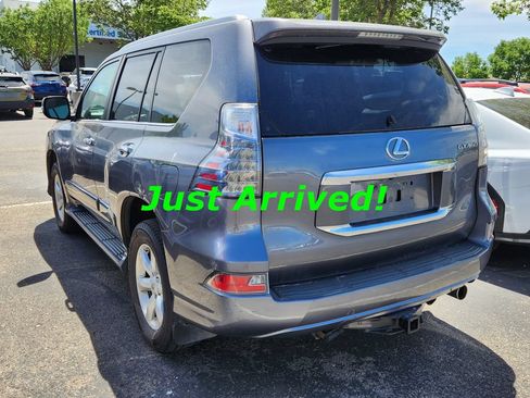 Used 2017 Lexus GX 460 AWD/4WD image 4