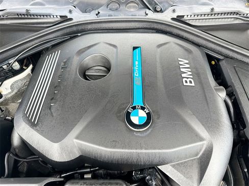 Used 2018 BMW 330e image 35