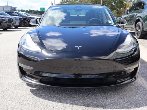Used 2019 Tesla Model 3 Standard Range Plus RWD image 12
