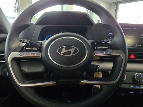 New 2026 Hyundai Elantra SE image 20