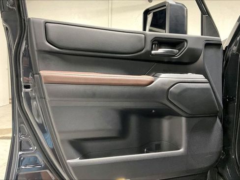 Used 2025 Toyota Land Cruiser AWD/4WD image 22