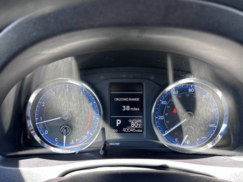 Used 2017 Toyota Corolla LE FWD image 21