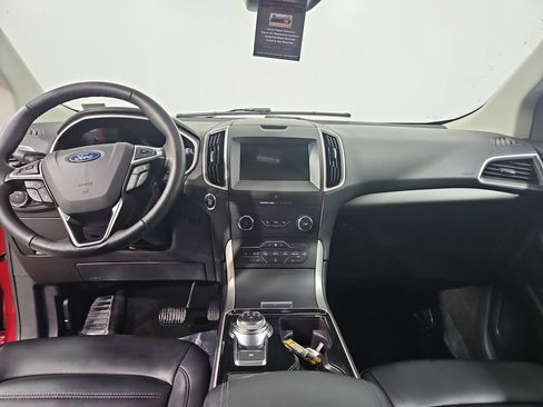 Used 2019 Ford Edge SEL w/ Equipment Group 201A FWD image 18