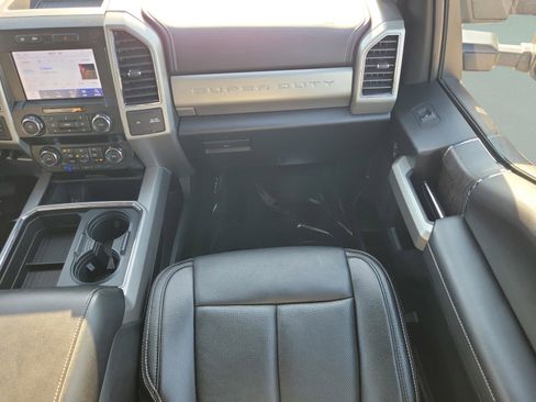 Used 2021 Ford F250 Lariat w/ Lariat Value Package image 20