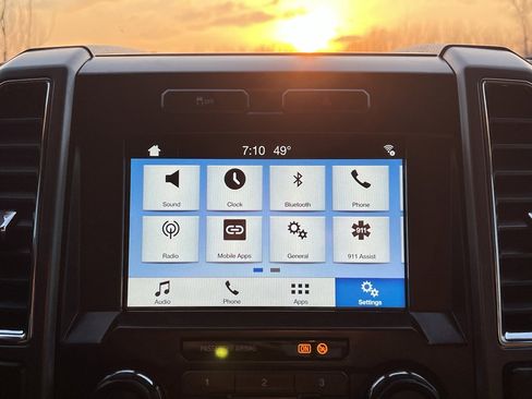 Used 2017 Ford F250 XLT w/ XLT Premium Package image 25