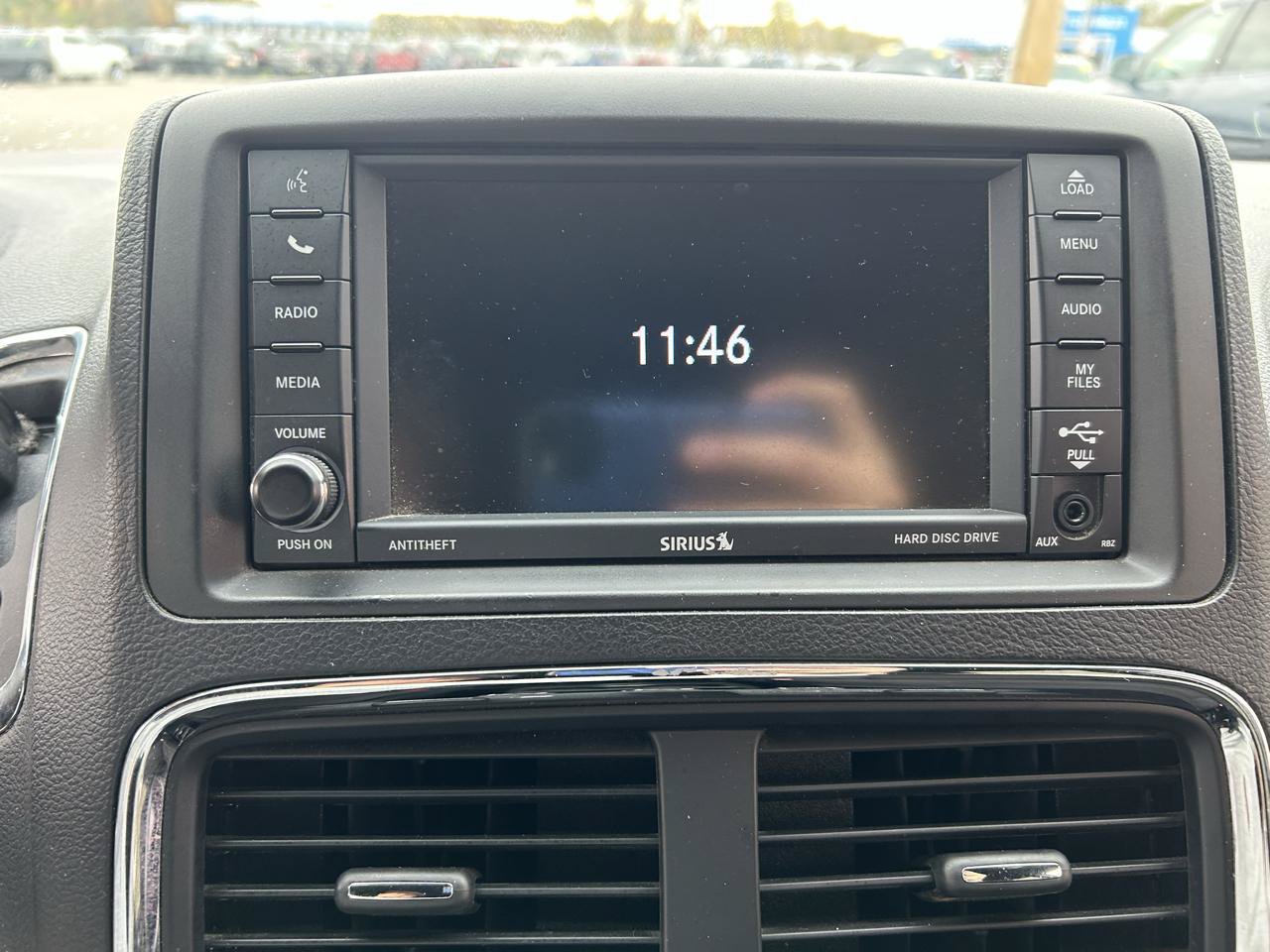 Used 2018 Dodge Grand Caravan SE FWD image 21