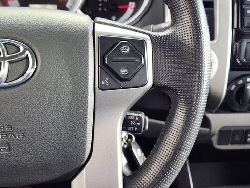 Used 2015 Toyota Tacoma 4x4 Double Cab w/ TRD Off-Road Package image 19