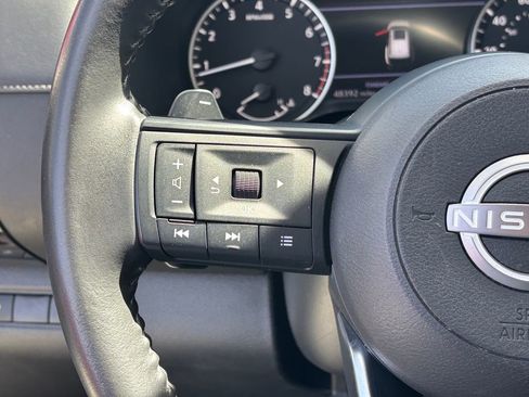 Used 2024 Nissan Pathfinder SV image 13