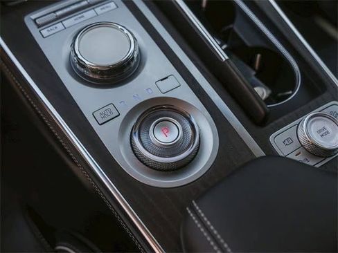 Used 2024 Genesis GV80 3.5T w/ Advanced Package image 22