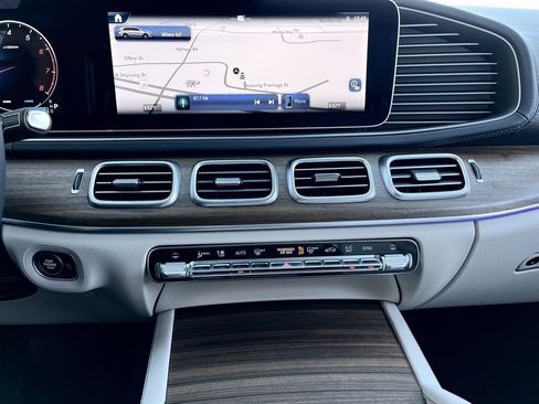 Certified 2024 Mercedes-Benz GLS 450 4MATIC image 26