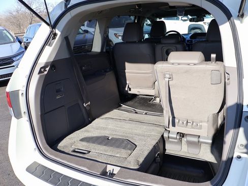 Used 2016 Honda Odyssey Touring Elite image 17