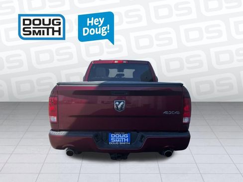 Used 2017 RAM 1500 Express AWD/4WD image 25