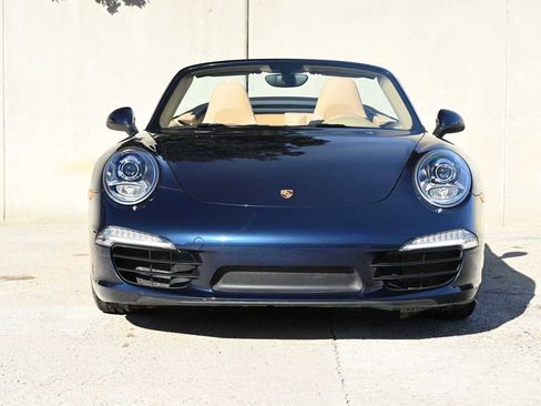Used 2012 Porsche 911 Carrera S image 2