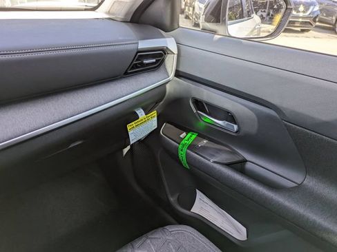 New 2026 Nissan Kicks SV w/ SV Premium Package FWD image 17