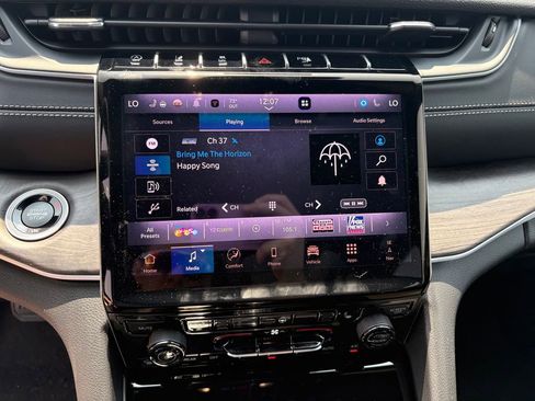 New 2025 Jeep Grand Cherokee L Limited image 24