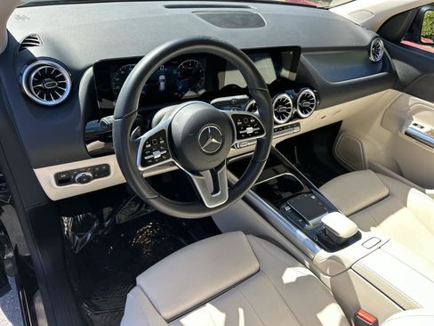 Used 2022 Mercedes-Benz GLA 250 GLA 250 image 2