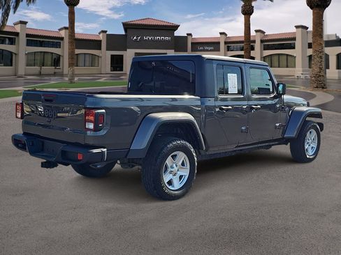 Used 2022 Jeep Gladiator Sport AWD/4WD image 8