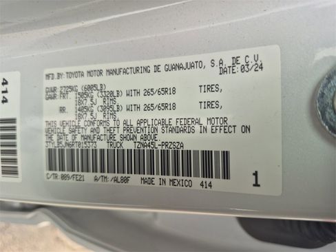 Used 2024 Toyota Tacoma TRD Sport w/ TRD Sport Upgrade Package image 25