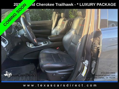 Used 2019 Jeep Grand Cherokee Trailhawk w/ Trailhawk Luxury Group AWD/4WD image 6