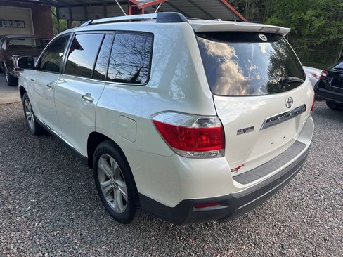 Used 2012 Toyota Highlander Limited w/ Tow Pkg AWD/4WD image 7