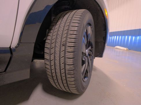 Used 2024 Buick Encore GX Sport Touring image 41