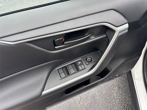 Used 2025 Toyota RAV4 LE image 14