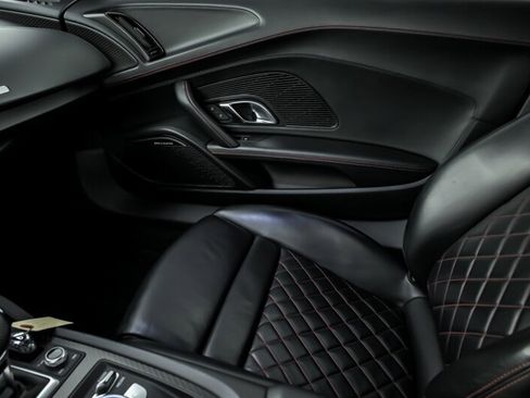 Used 2017 Audi R8 V10 plus AWD/4WD image 35
