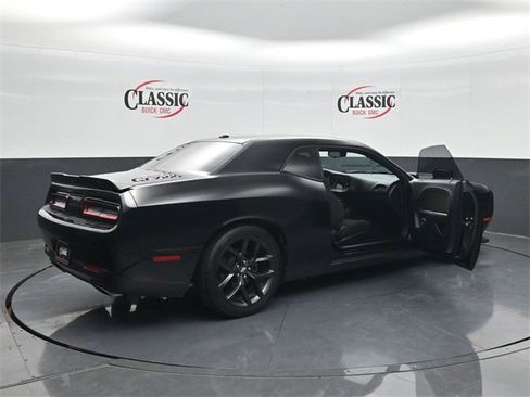 Used 2020 Dodge Challenger R/T w/ Blacktop Package image 33