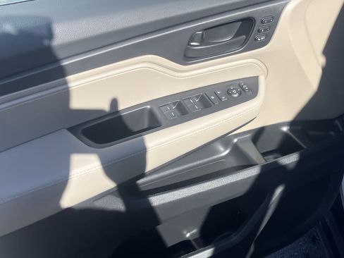 Used 2021 Honda Odyssey EX-L image 24