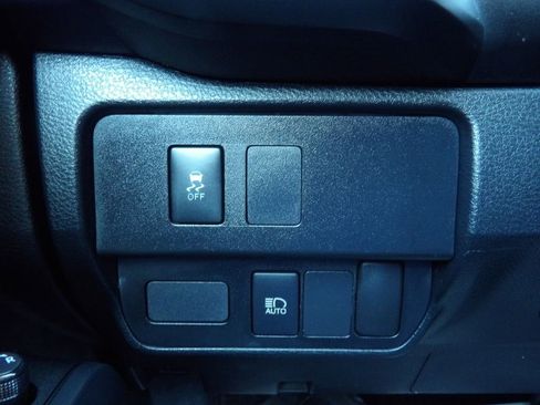 Used 2021 Toyota Tacoma SR RWD image 19