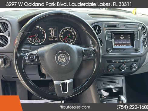 Used 2016 Volkswagen Tiguan S image 47