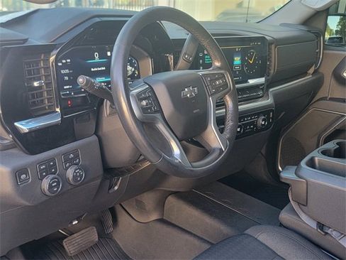 Used 2022 Chevrolet Silverado 1500 LT Trail Boss w/ Protection Package image 9