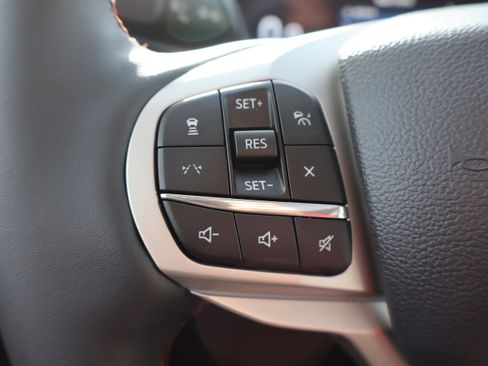 New 2026 Ford Explorer Active w/ Active Comfort Package image 17