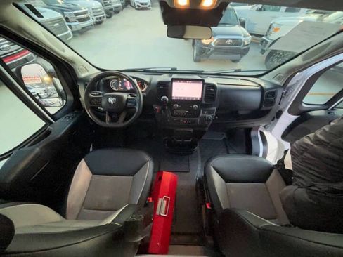 Used 2023 RAM ProMaster 3500 w/ Premium Convenience Group image 2