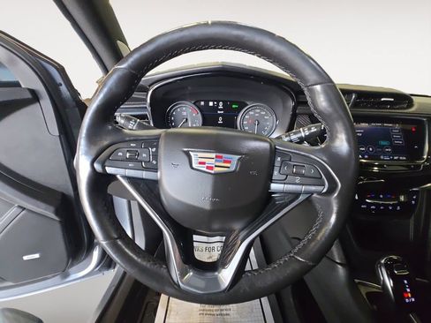 Used 2021 Cadillac XT6 Premium Luxury AWD/4WD image 13