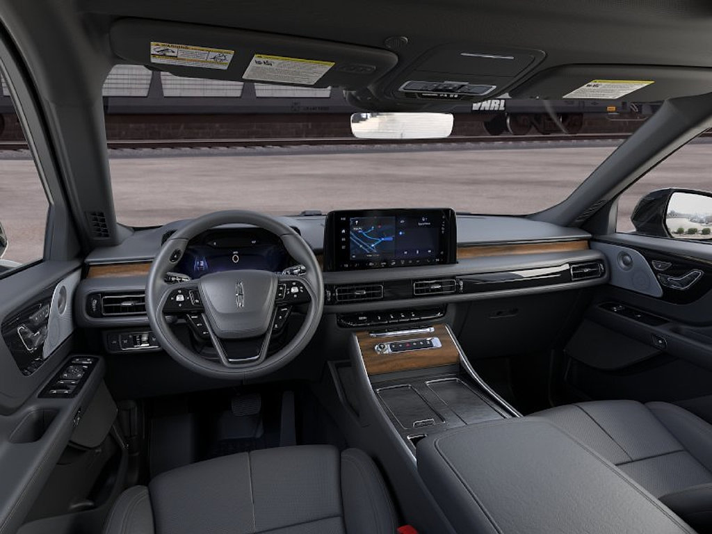New 2026 Lincoln Aviator Reserve w/ Luxury Package AWD/4WD image 9