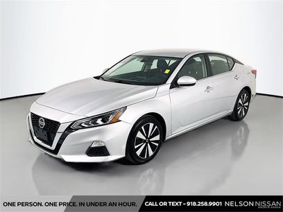 Used 2021 Nissan Altima 2.5 SV