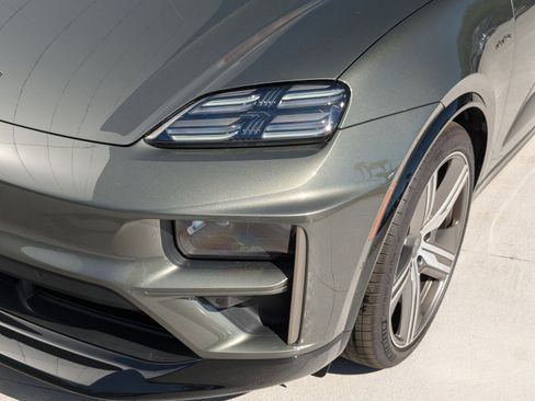 New 2024 Porsche Macan Turbo Electric image 12