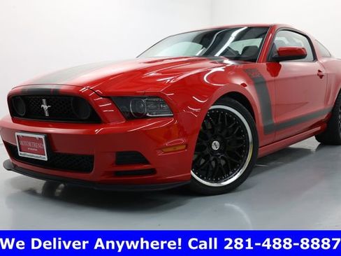 Used 2013 Ford Mustang Boss 302 w/ Boss 302 Accessory Pkg image 3