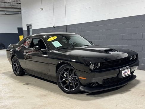Used 2023 Dodge Challenger R/T w/ Blacktop Package image 2